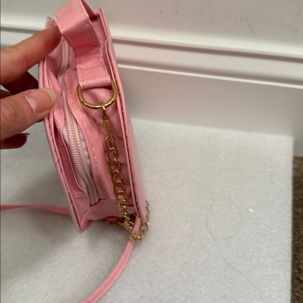Pink Heart-Shaped floral Embroidered crossbody shoulder bag purse - Picture 2 of 5